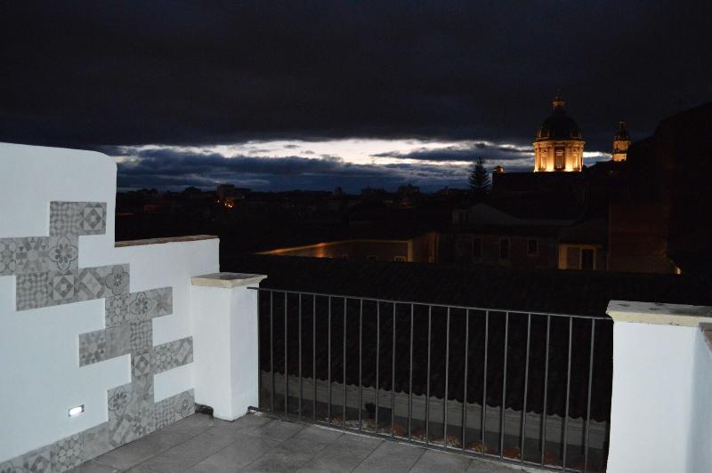 Bed, Book & Breakfast Landolina 3* Catania